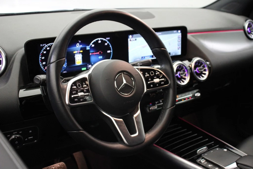 Hoofdafbeelding Mercedes-Benz EQA