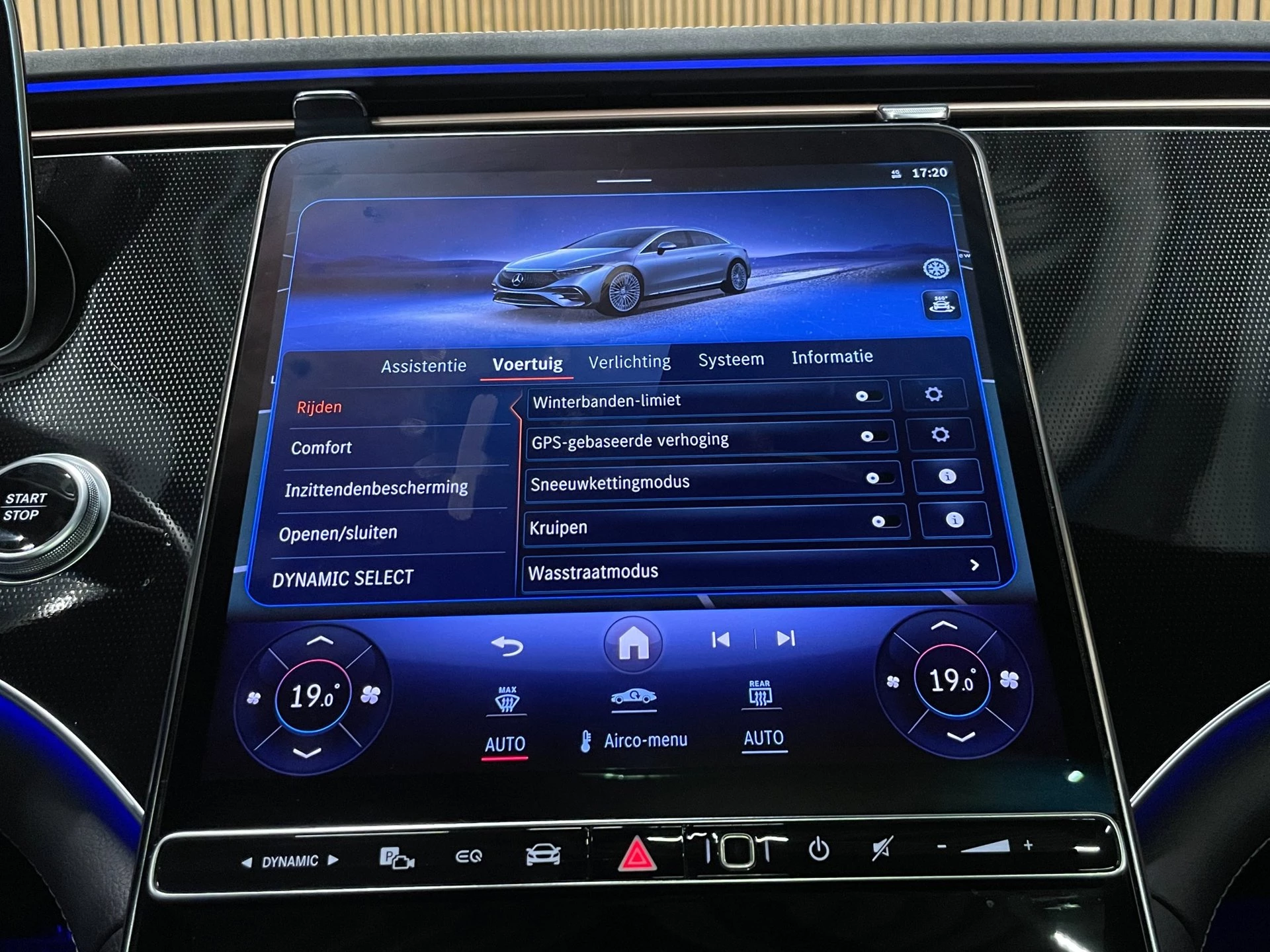 Hoofdafbeelding Mercedes-Benz EQS