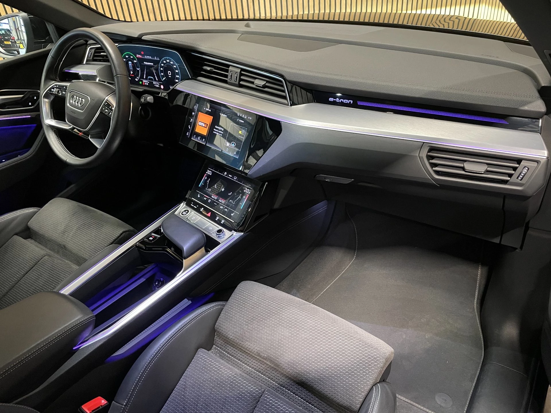 Hoofdafbeelding Audi e-tron