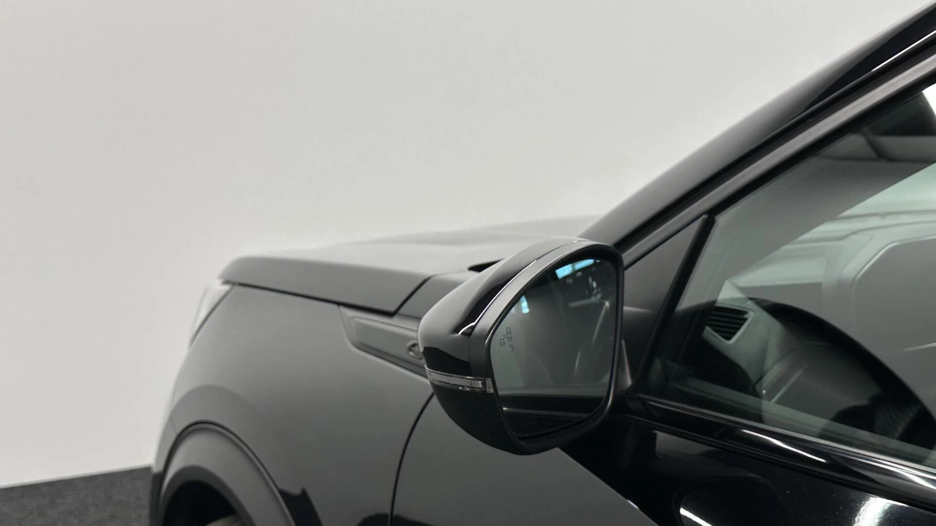 Hoofdafbeelding Peugeot e-2008