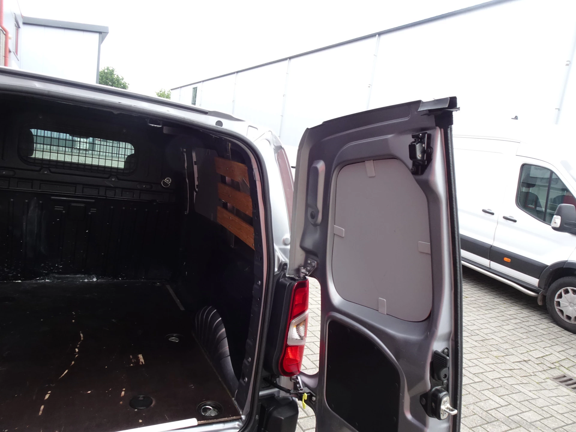 Hoofdafbeelding Peugeot Partner