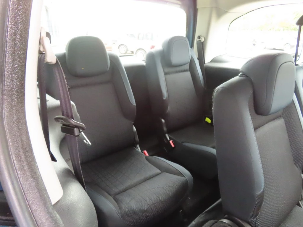 Hoofdafbeelding Peugeot Partner