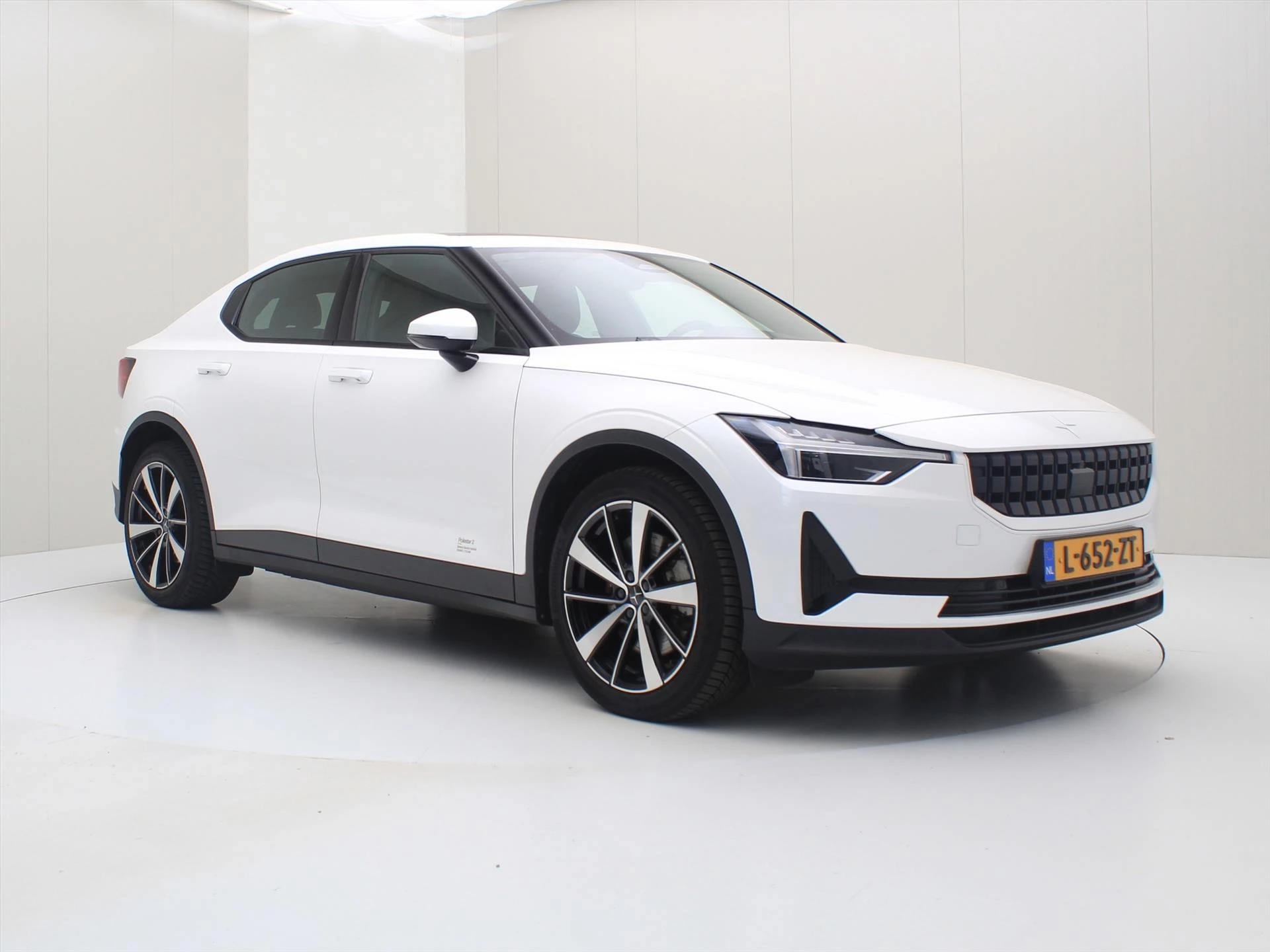Hoofdafbeelding Polestar 2