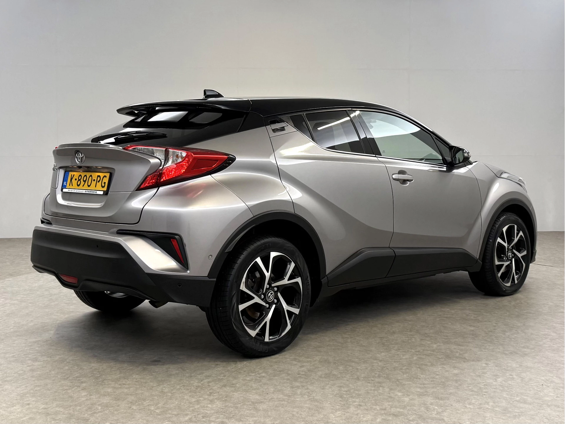 Hoofdafbeelding Toyota C-HR