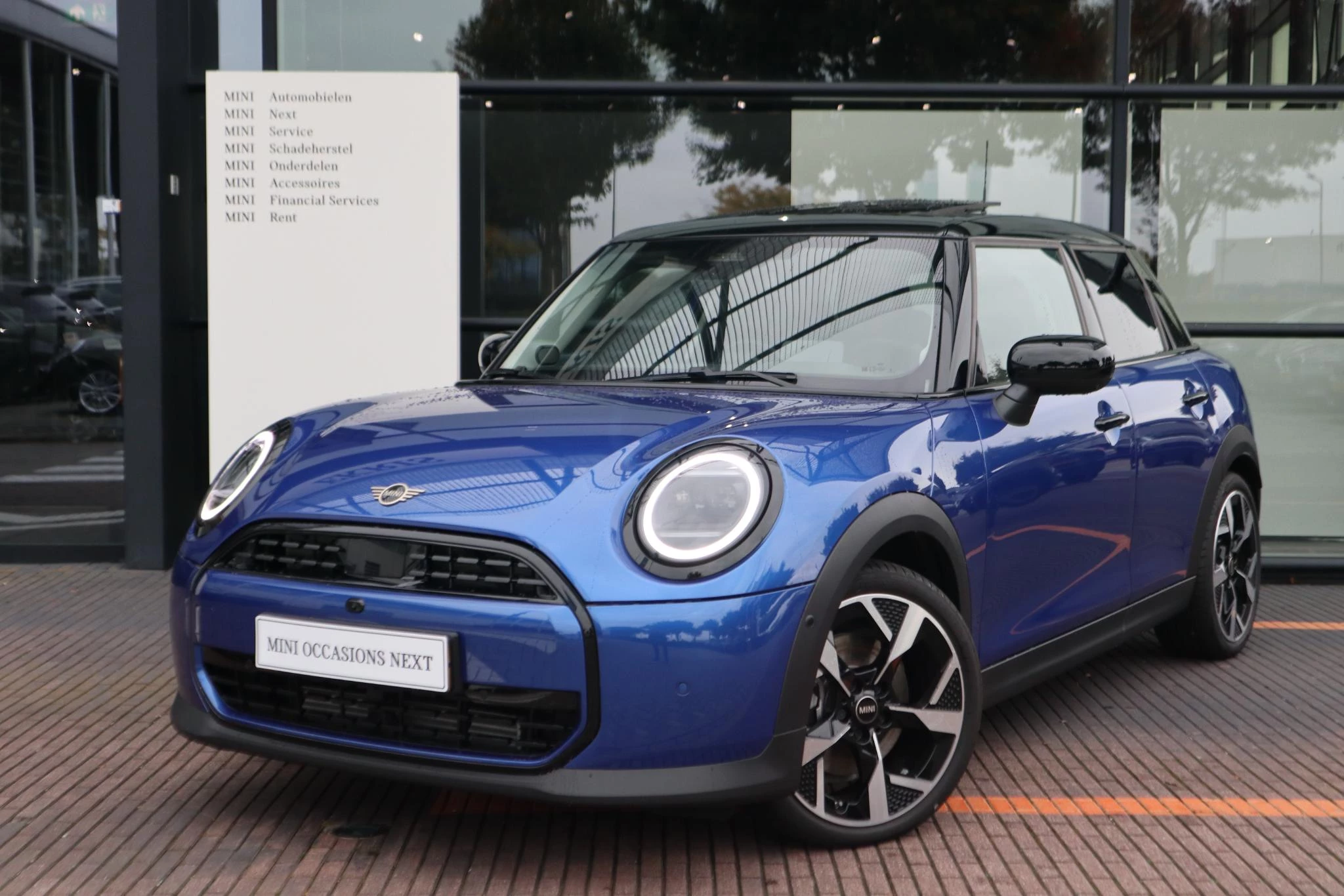Hoofdafbeelding MINI 5-deurs