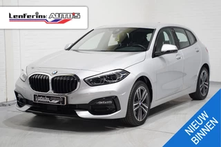 BMW 1-serie 118i Business Edition NAP Sportstoelen Leder/stof Led koplampen Apple Carplay PDC v+A