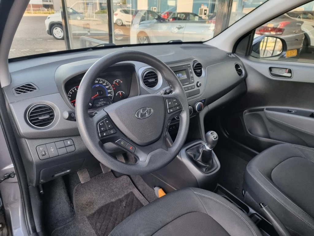 Hoofdafbeelding Hyundai i10