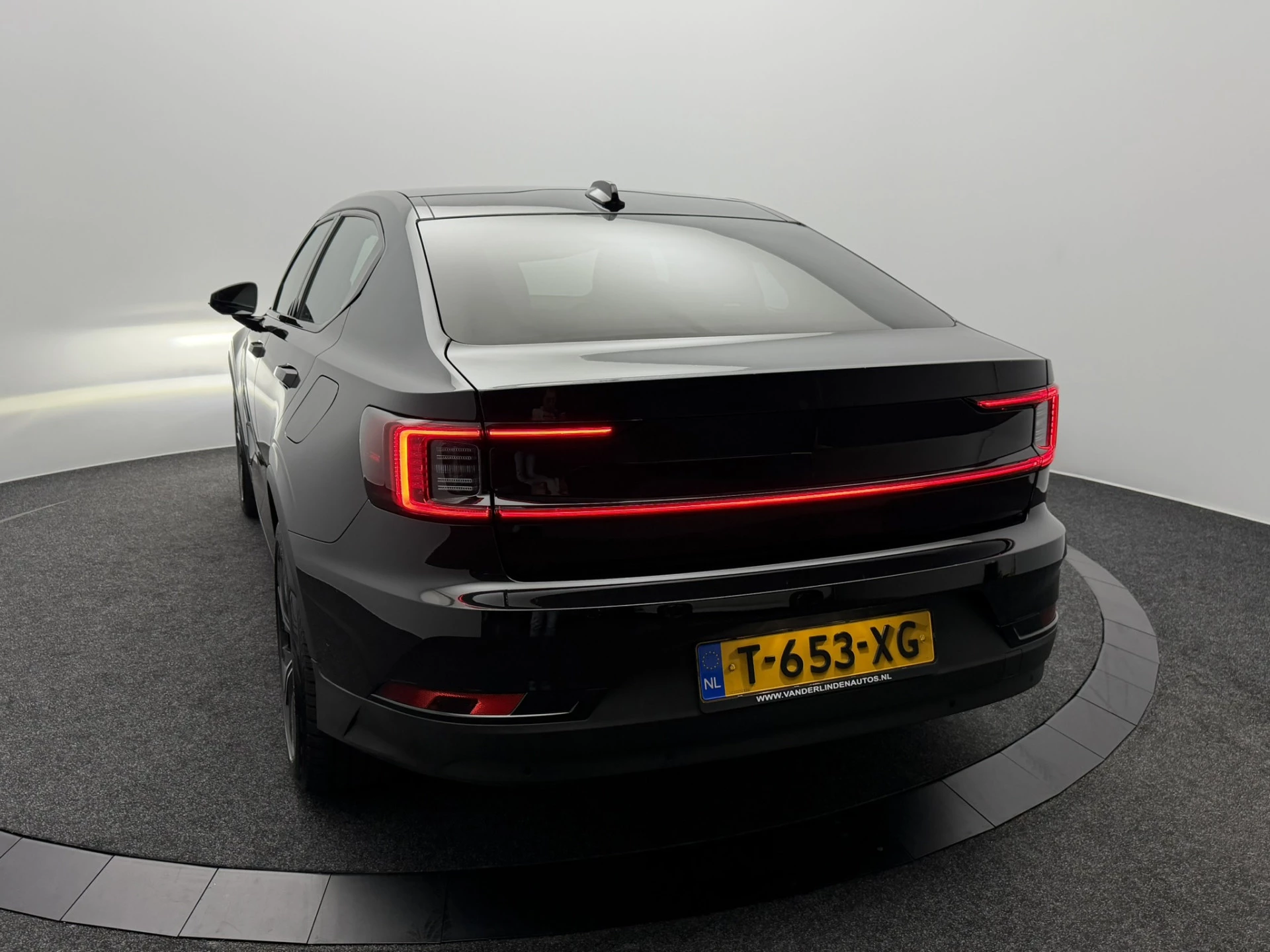 Hoofdafbeelding Polestar 2