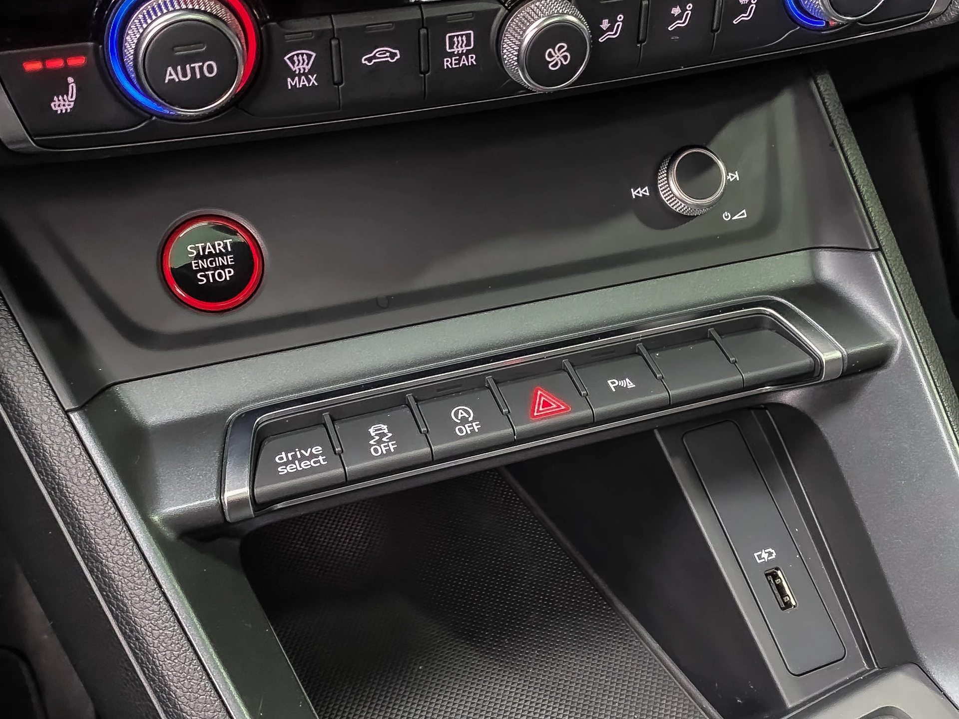 Hoofdafbeelding Audi RSQ3