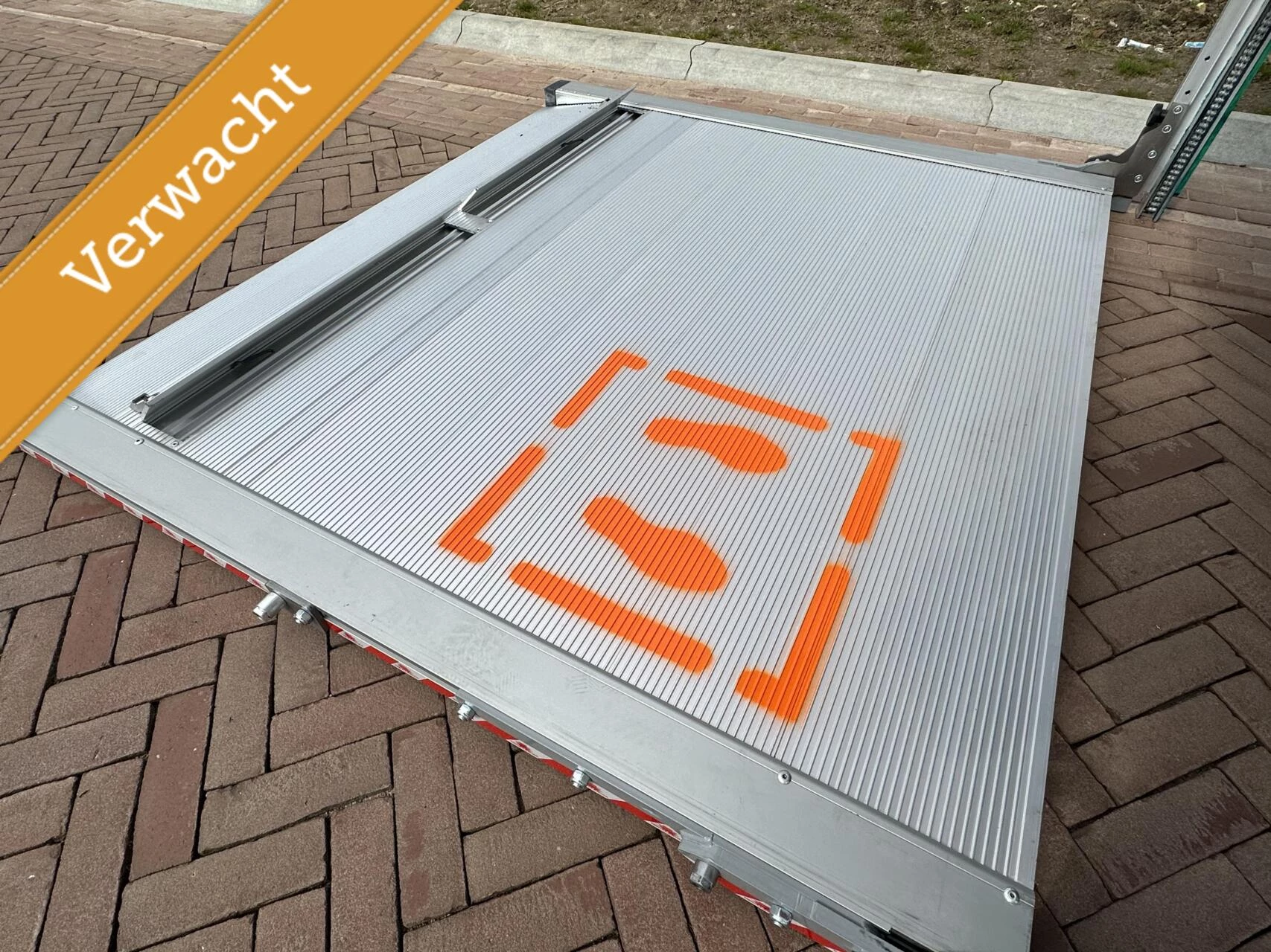 Hoofdafbeelding Cenntro Logistar 200