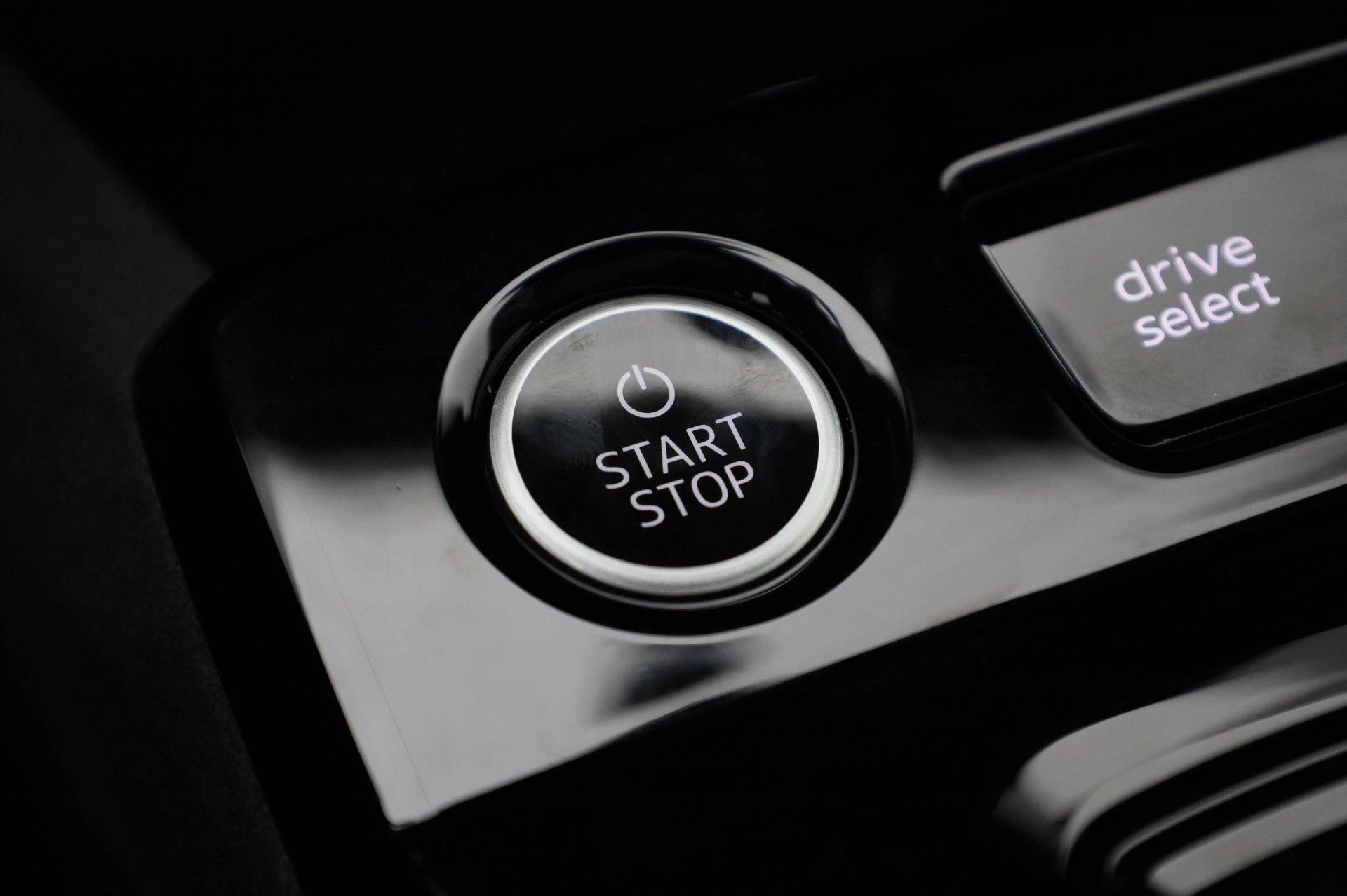 Hoofdafbeelding Audi A6 Avant e-tron