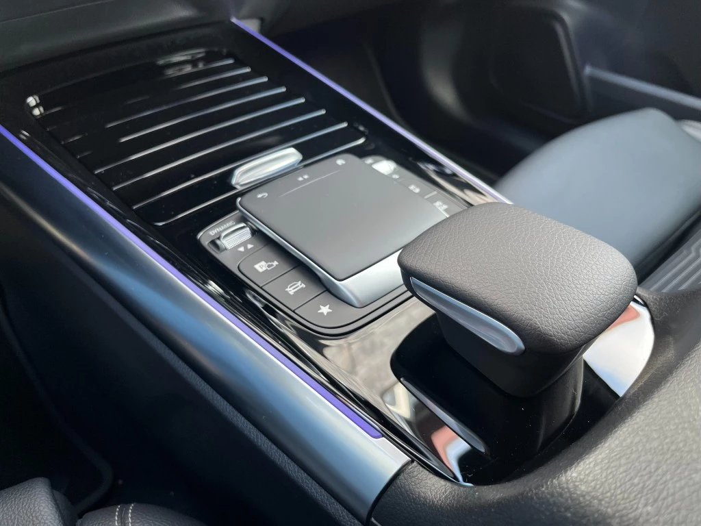 Hoofdafbeelding Mercedes-Benz EQA