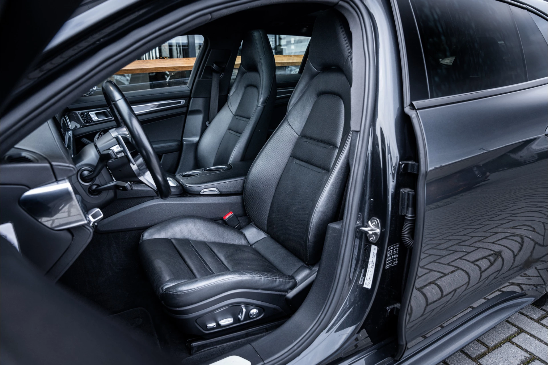 Hoofdafbeelding Porsche Panamera