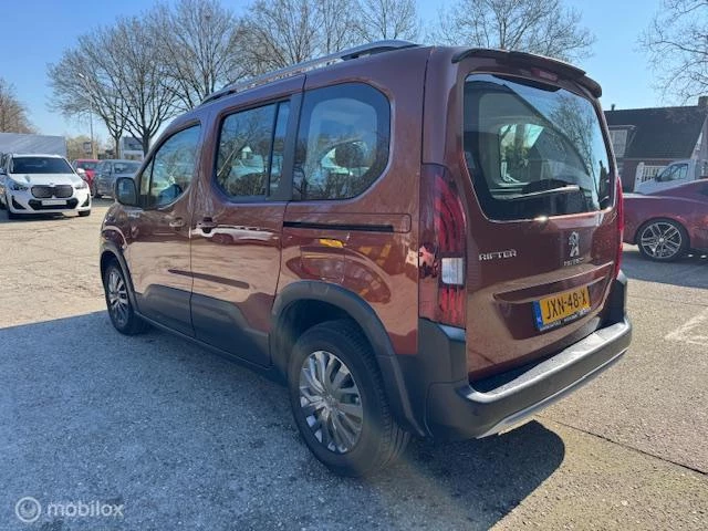 Hoofdafbeelding Peugeot Rifter