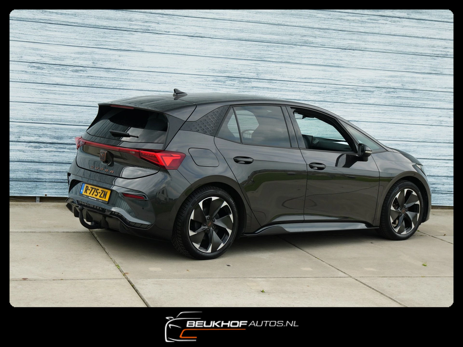 Hoofdafbeelding CUPRA Born