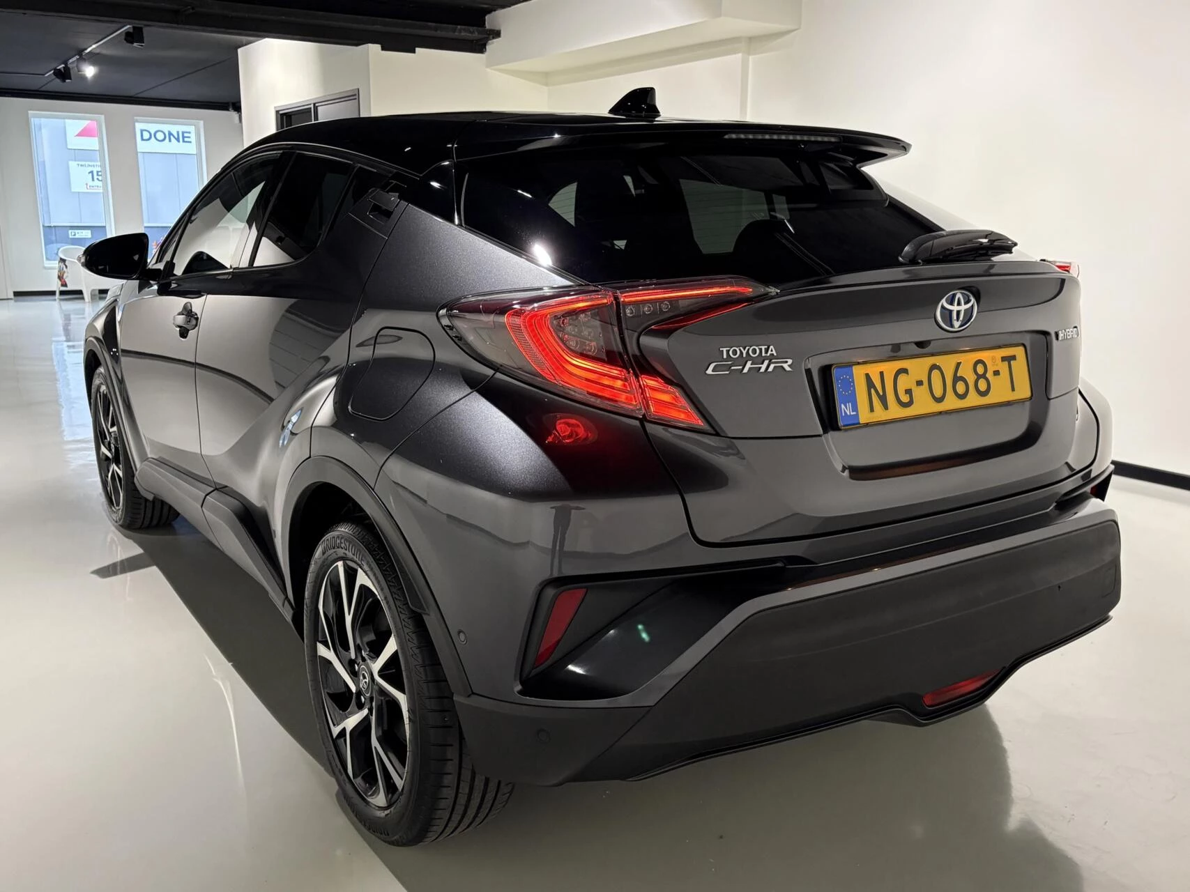 Hoofdafbeelding Toyota C-HR