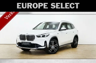 Hoofdafbeelding BMW X1 BMW X1 30e xDrive xLine 1800 kg trekv Trekhaak Harman Nav