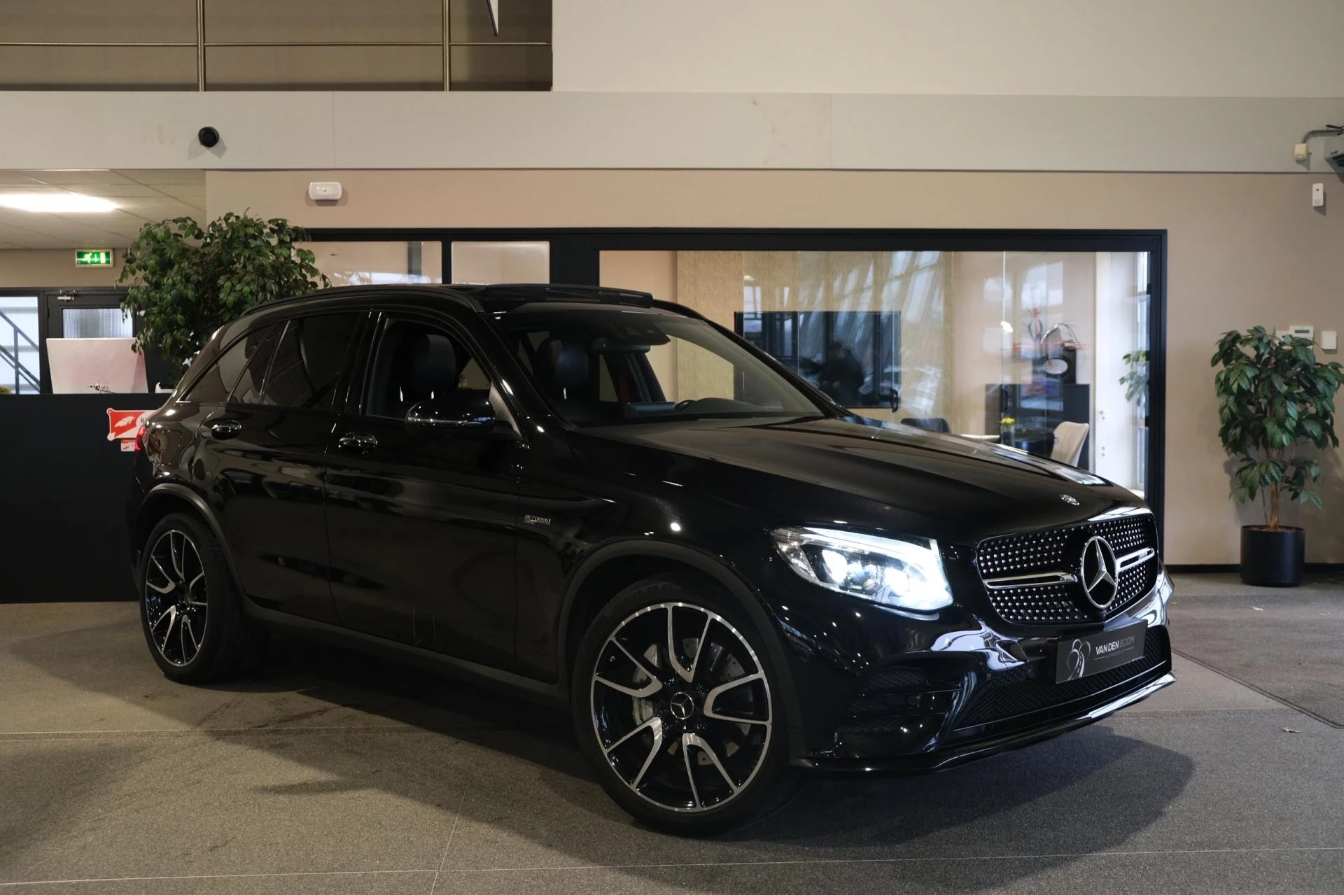 Hoofdafbeelding Mercedes-Benz GLC