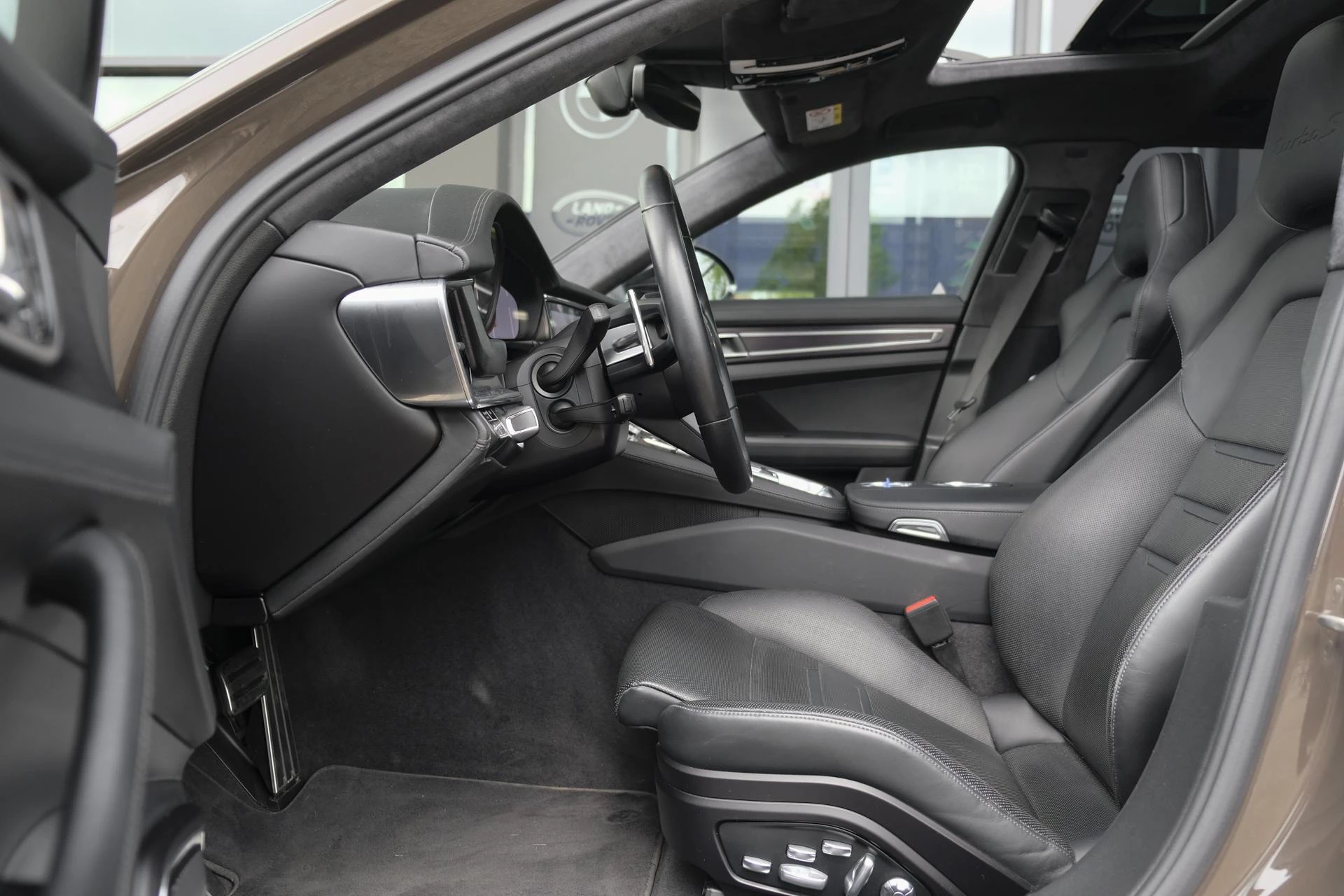 Hoofdafbeelding Porsche Panamera