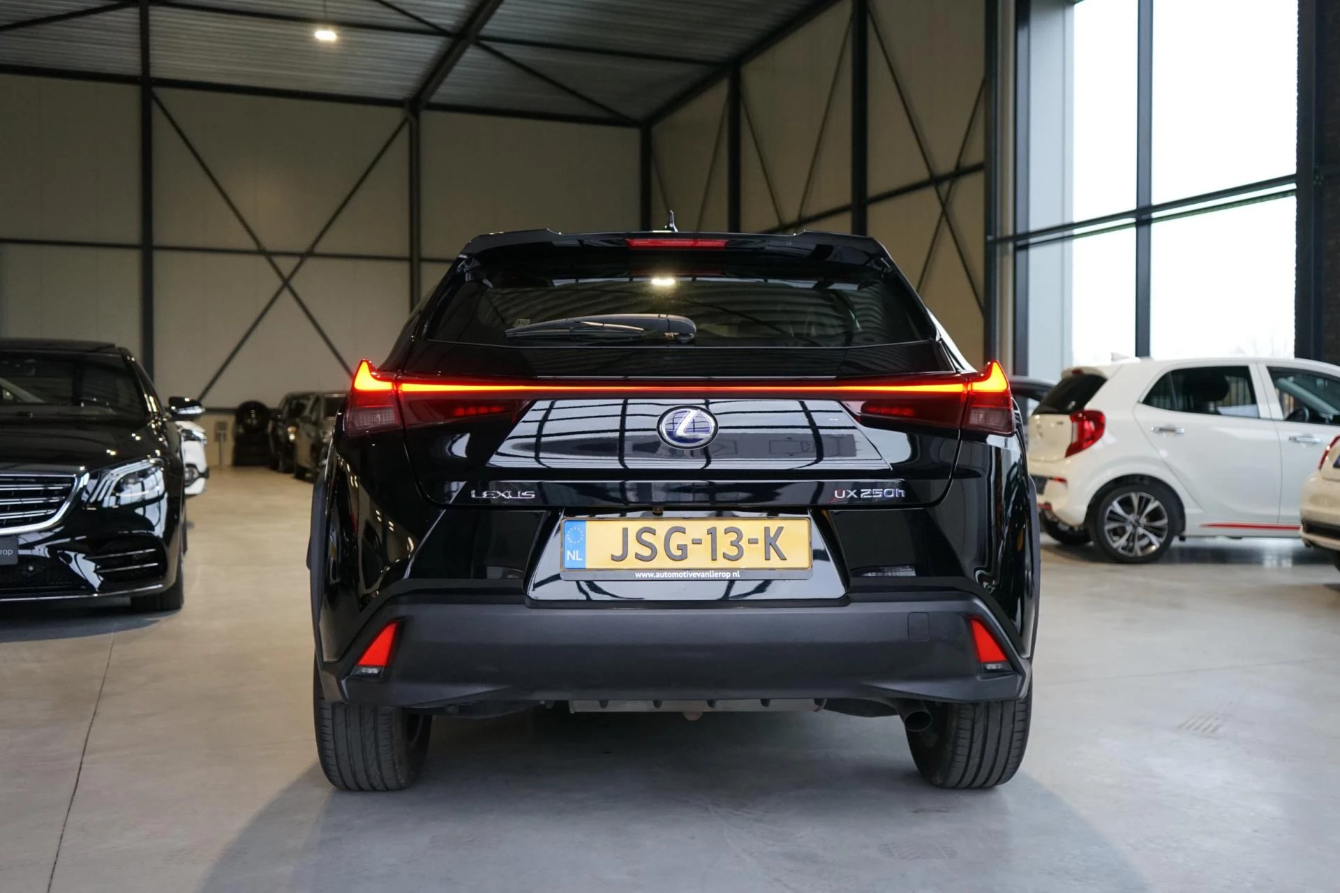 Hoofdafbeelding Lexus UX