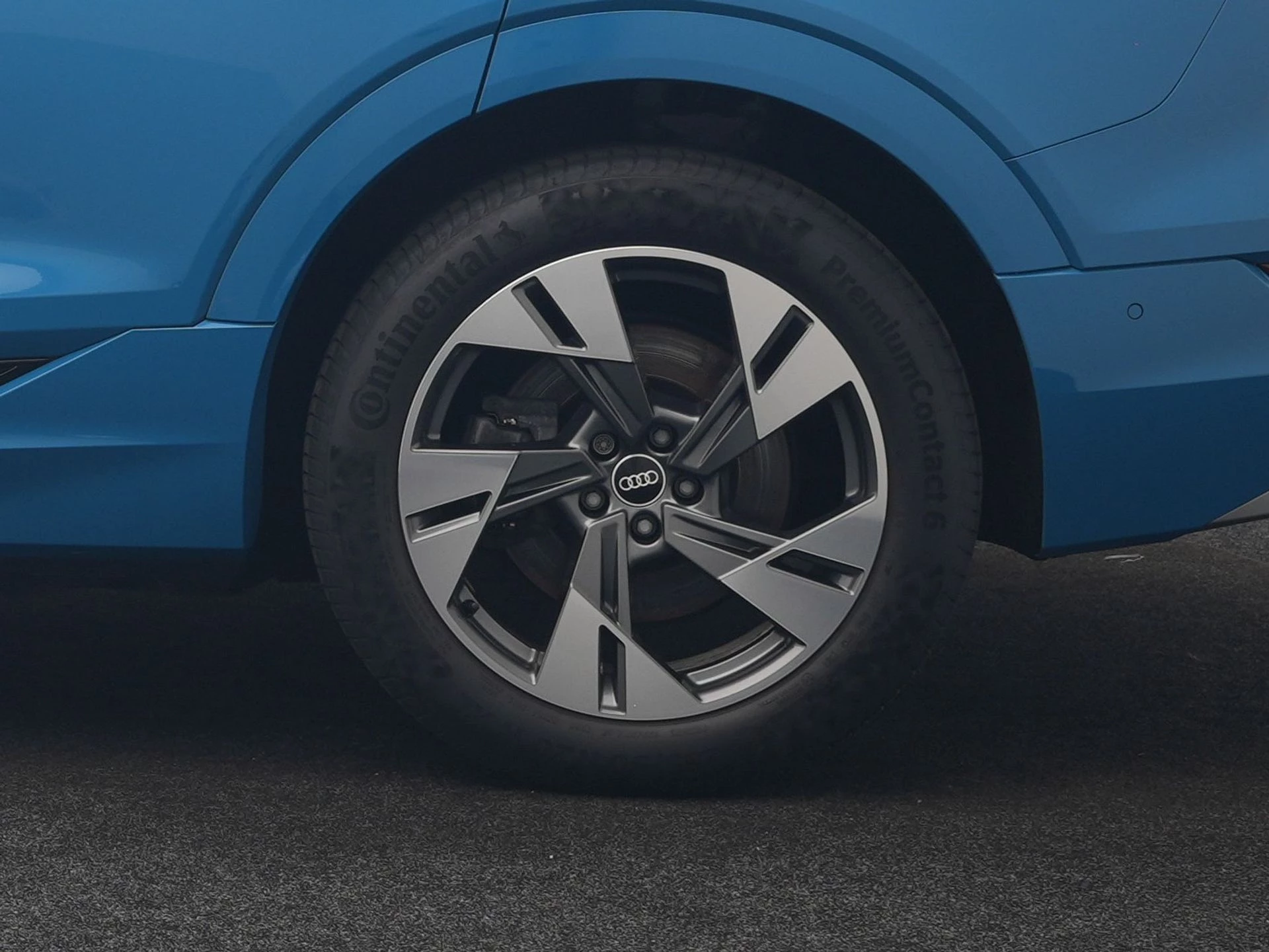 Hoofdafbeelding Audi e-tron