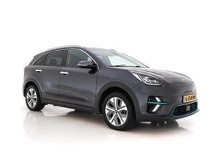 Kia e-Niro ExecutiveLine 64 kWh (INCL-BTW) Aut. *VOLLEDER | JBL-AUDIO | FULL-LED | NAVI-FULLMAP | DAB | ADAPT.CRUISE | CAMERA | MEMORY-PACK | LANE-ASSIST | KEYLESS | DIGI-COCKPIT | SHIFT-PADDLES | COMFORT-SEATS | 17"ALU*