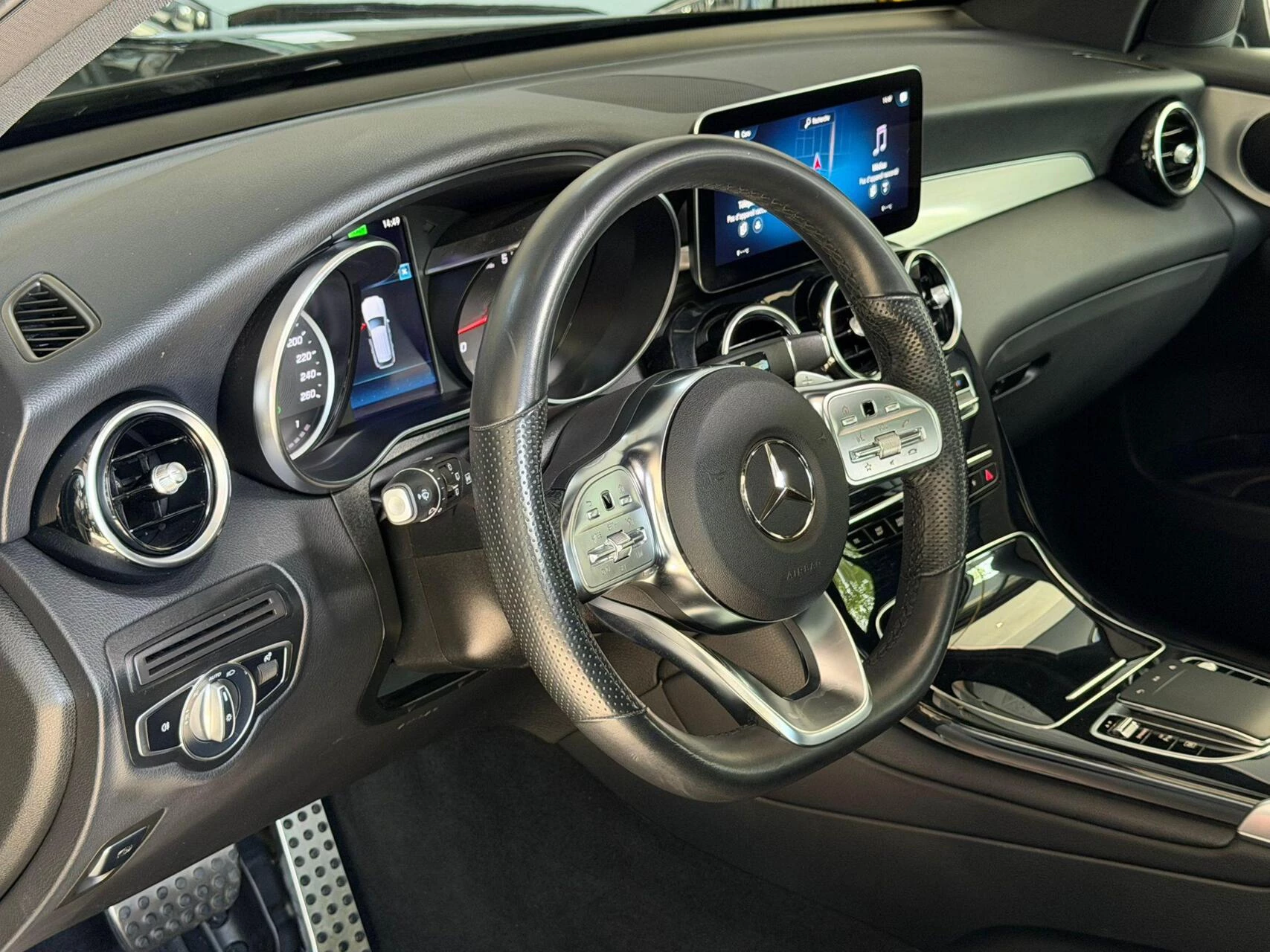 Hoofdafbeelding Mercedes-Benz GLC