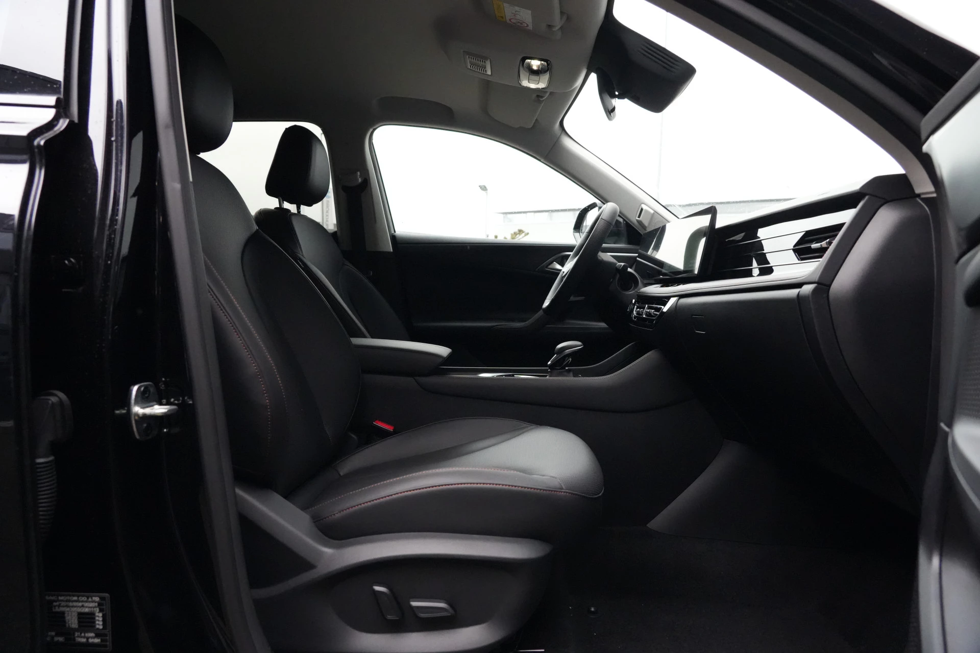 Hoofdafbeelding MG HS