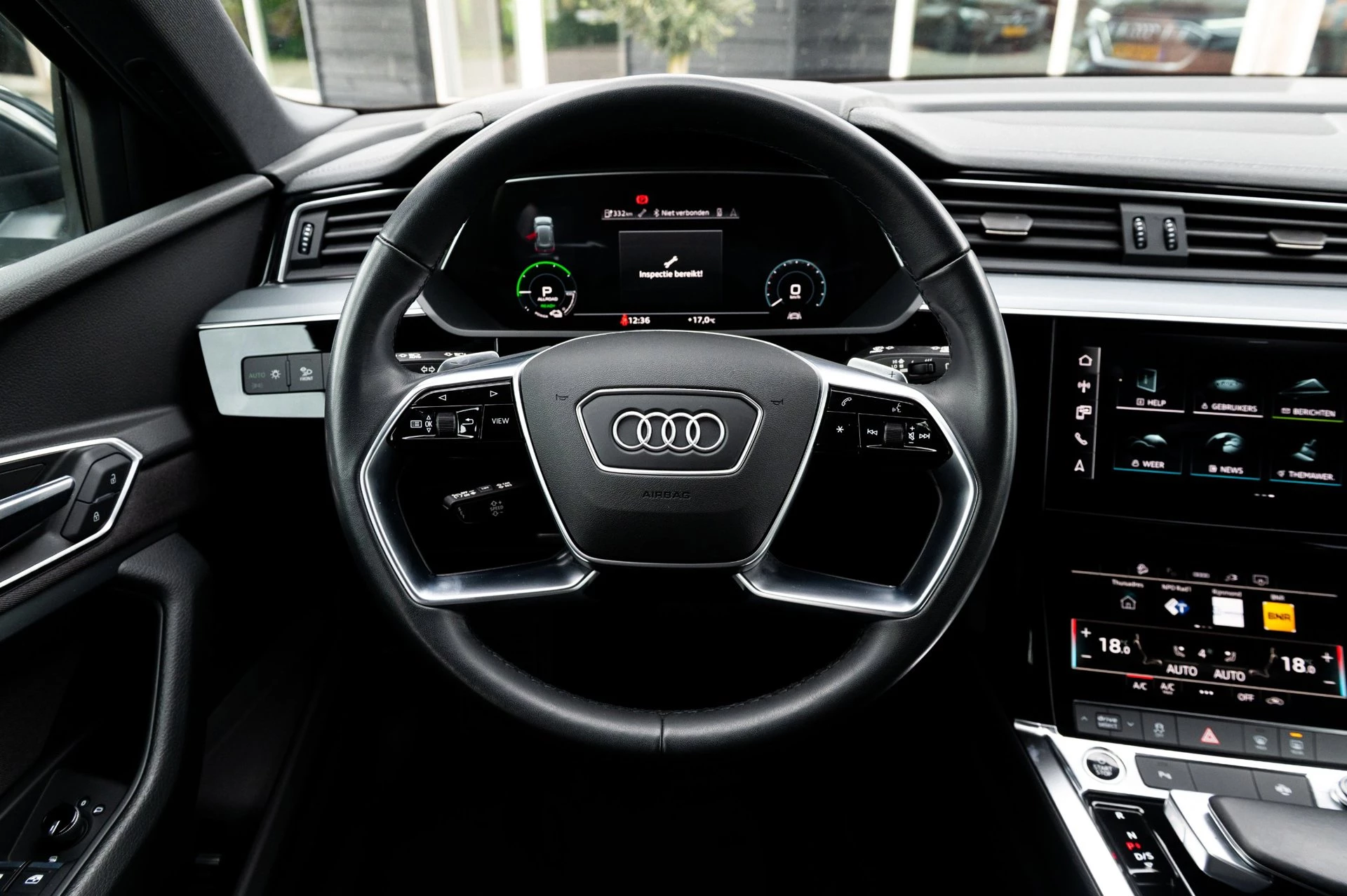 Hoofdafbeelding Audi e-tron