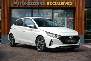 Hoofdafbeelding Hyundai i20 Hyundai i20 1.0 T-GDI Comfort Schuifdak Camera DAB+ Stoel Stuurverwarming Lane Assist Automaat!