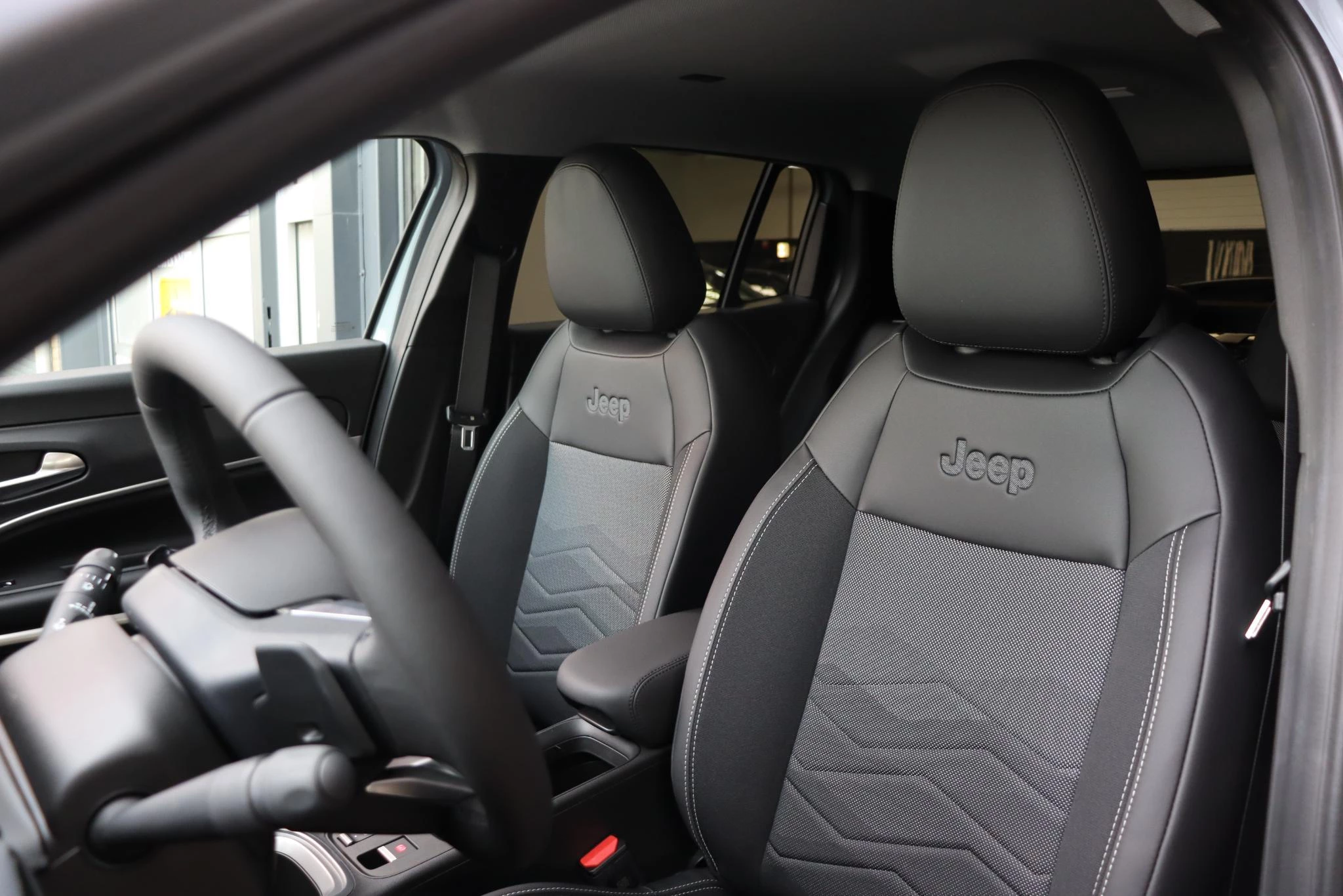 Hoofdafbeelding Jeep Avenger