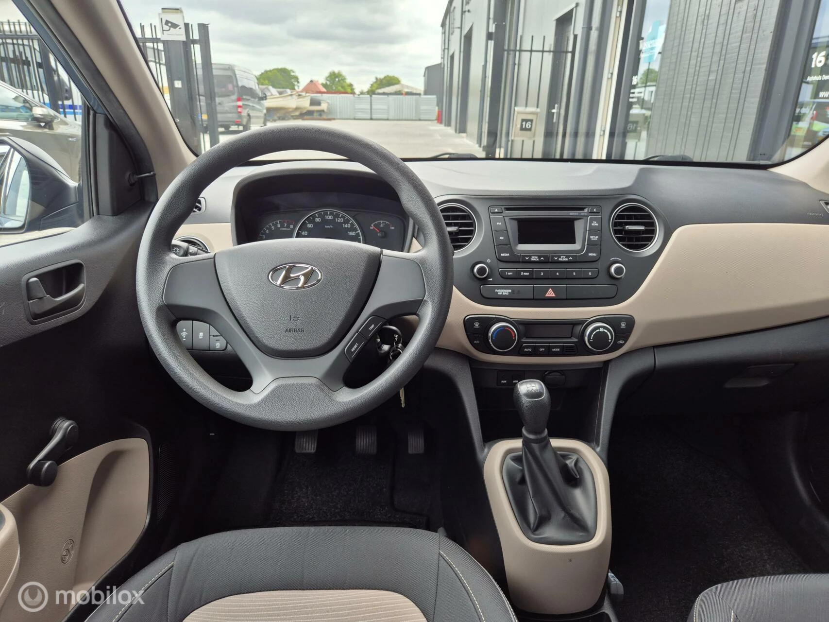 Hoofdafbeelding Hyundai i10
