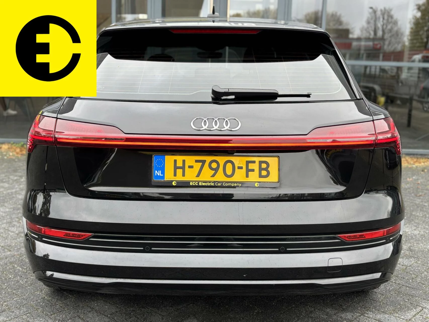 Hoofdafbeelding Audi e-tron