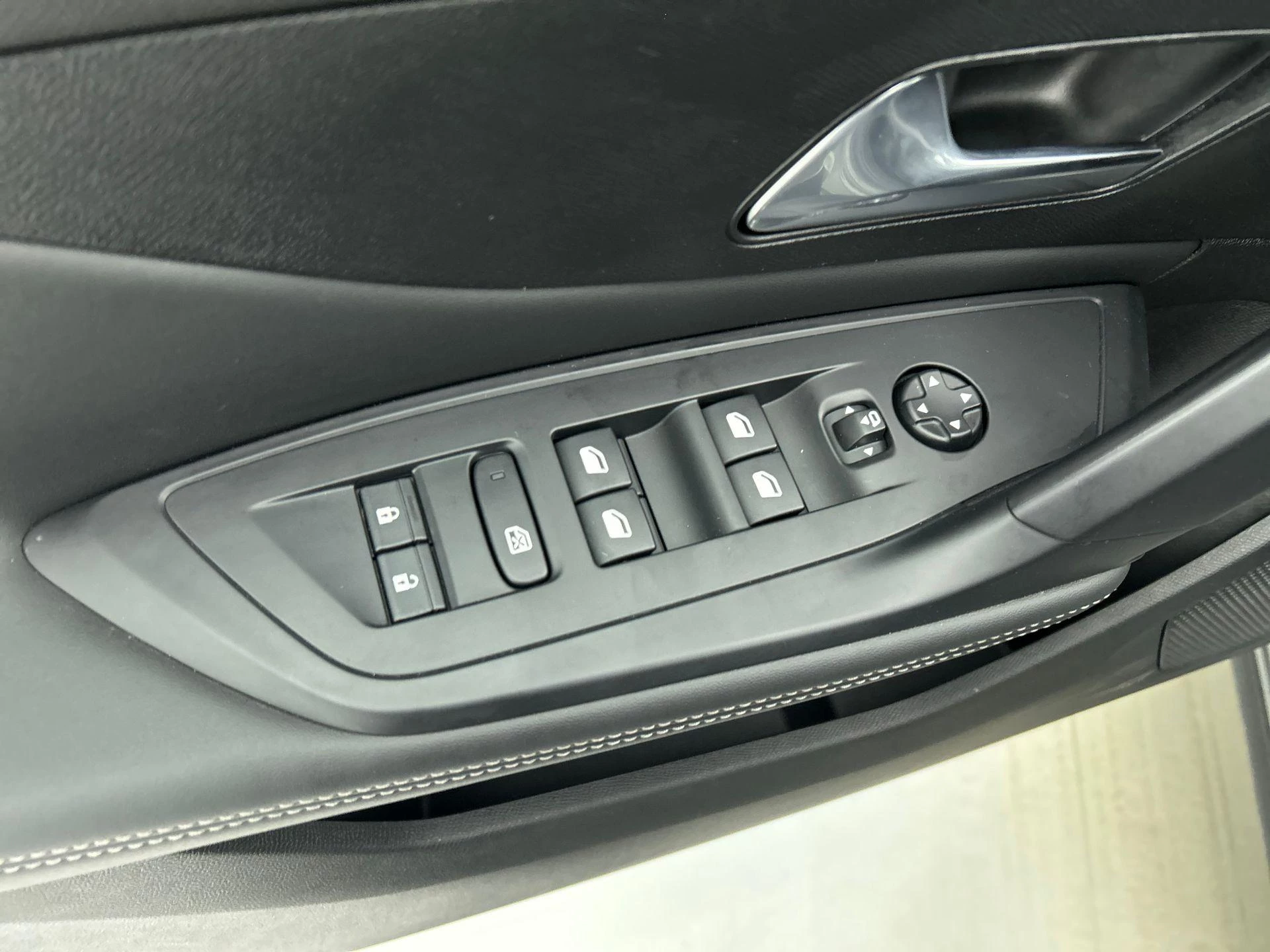 Hoofdafbeelding Peugeot 408