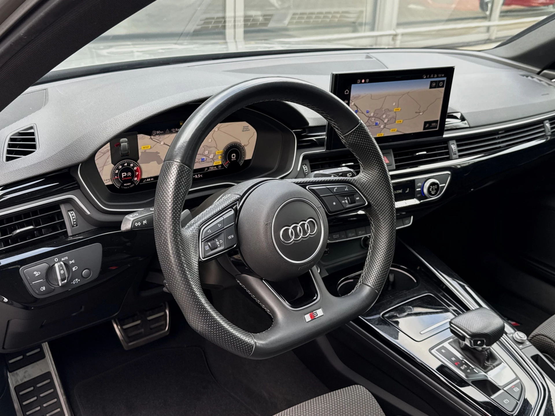 Hoofdafbeelding Audi A4