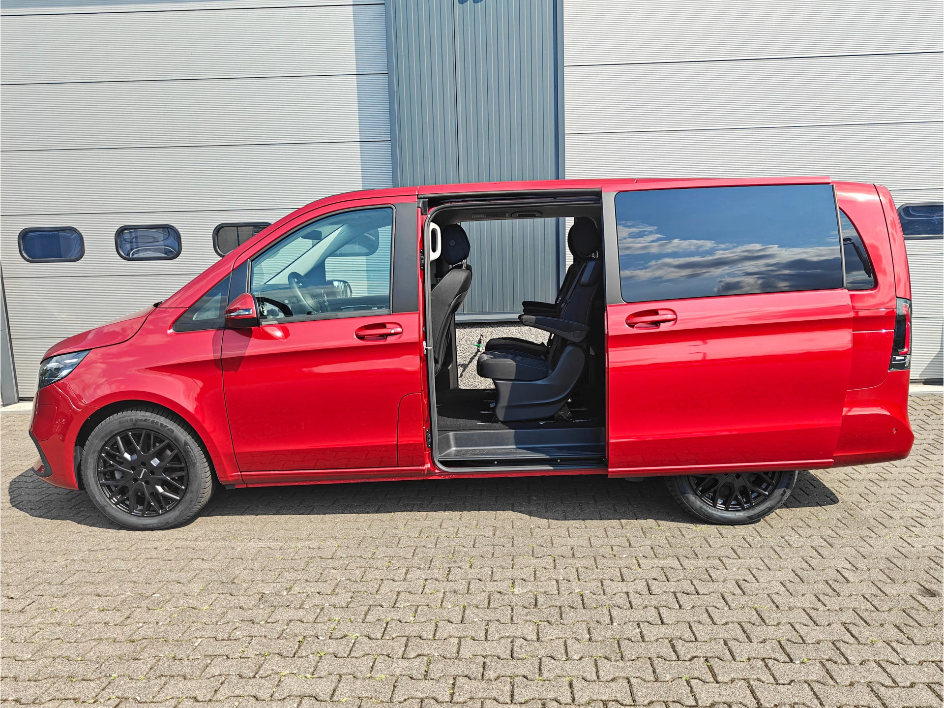 Hoofdafbeelding Mercedes-Benz EQV