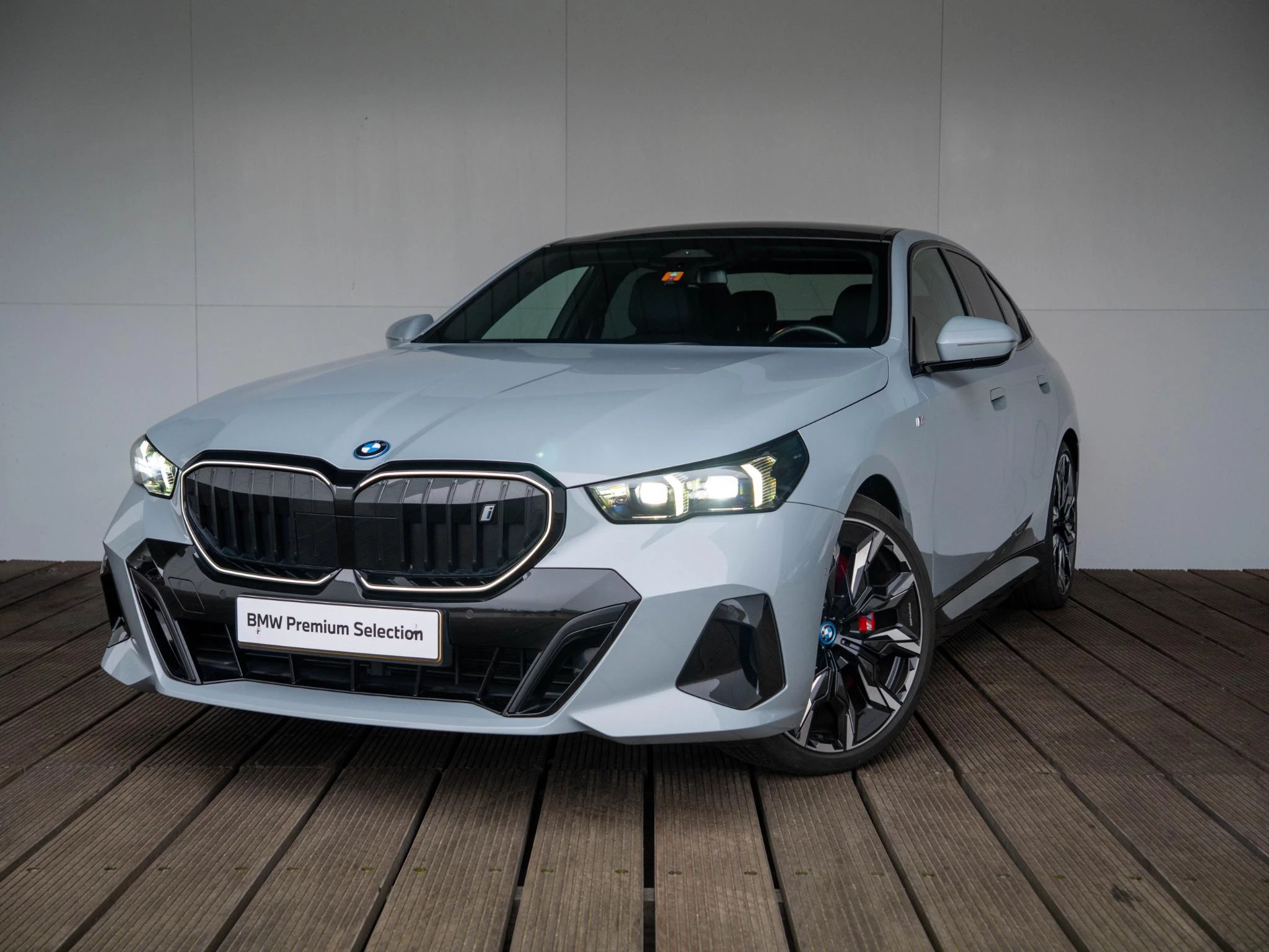 Hoofdafbeelding BMW i5