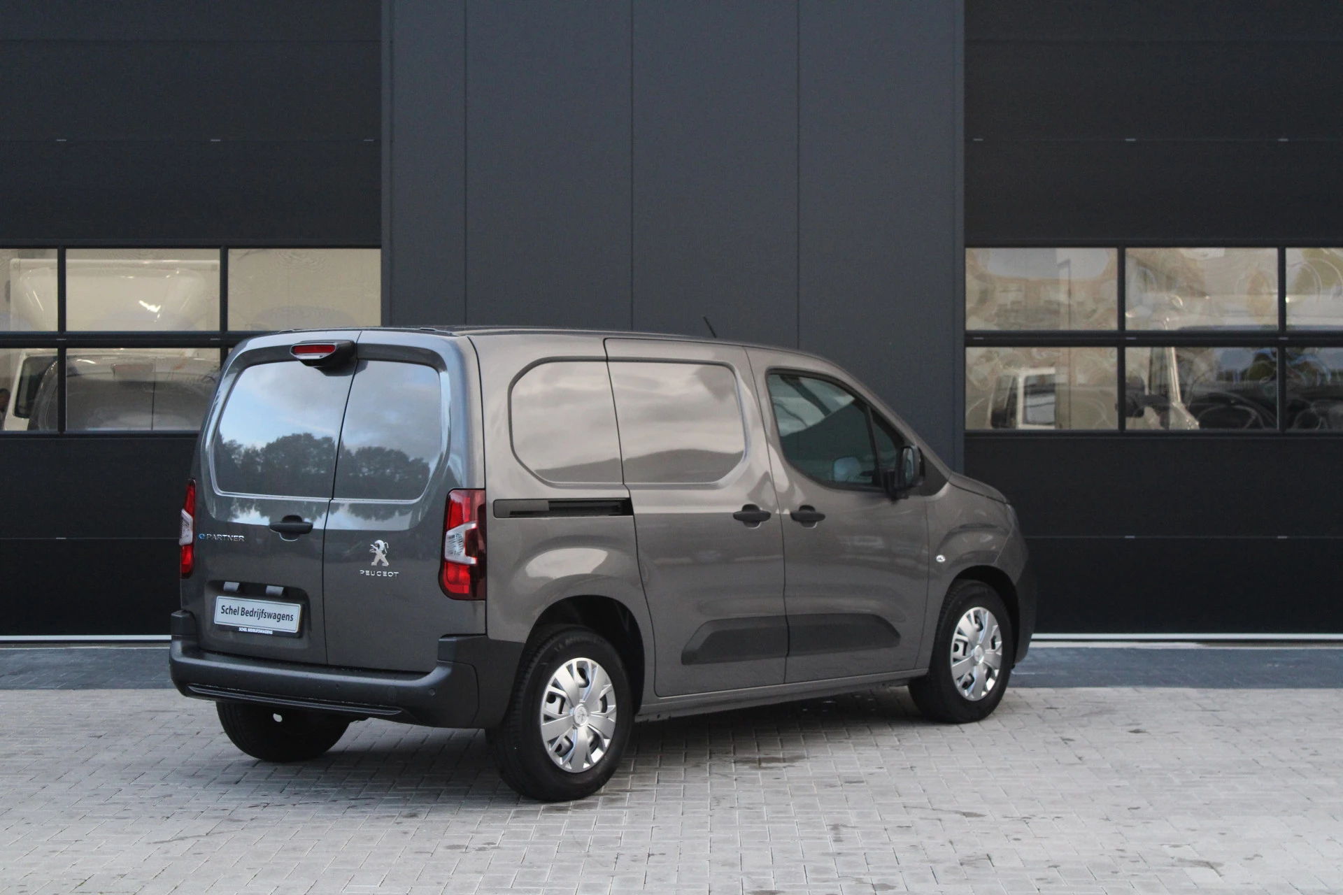 Hoofdafbeelding Peugeot Partner