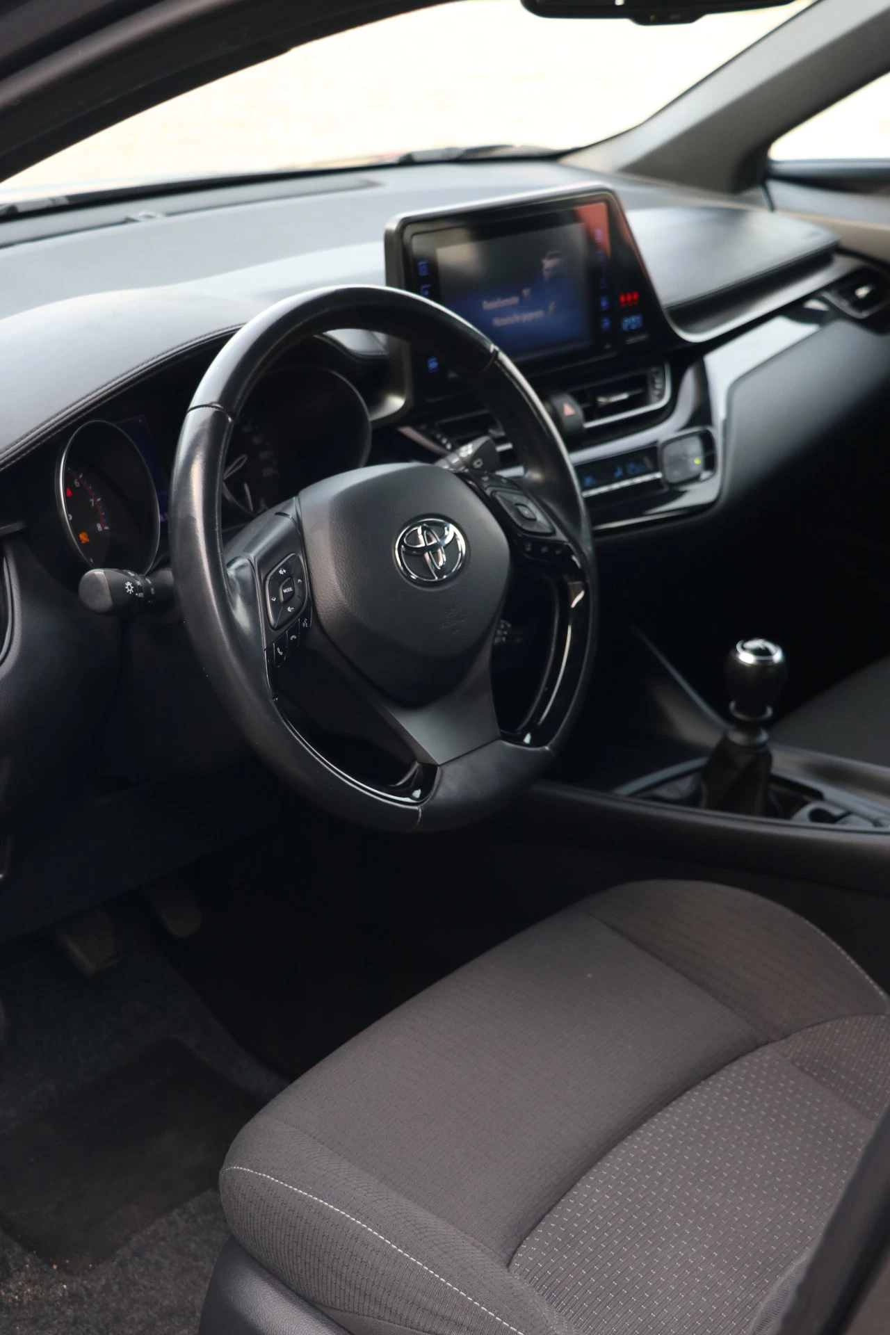 Hoofdafbeelding Toyota C-HR