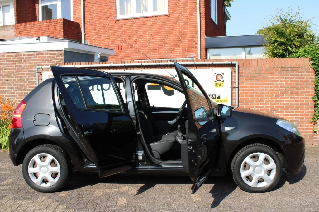 Hoofdafbeelding Dacia Sandero