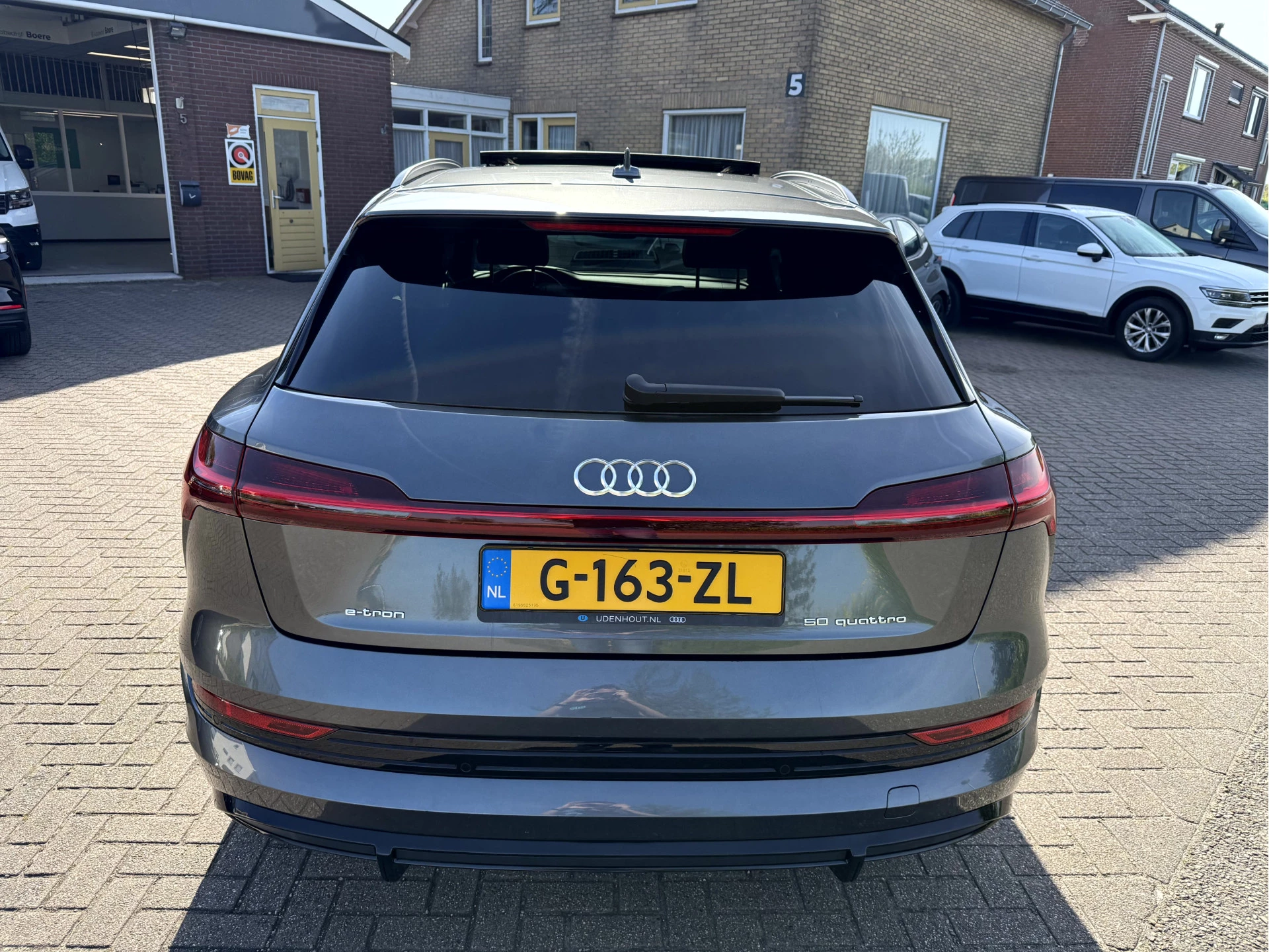 Hoofdafbeelding Audi e-tron