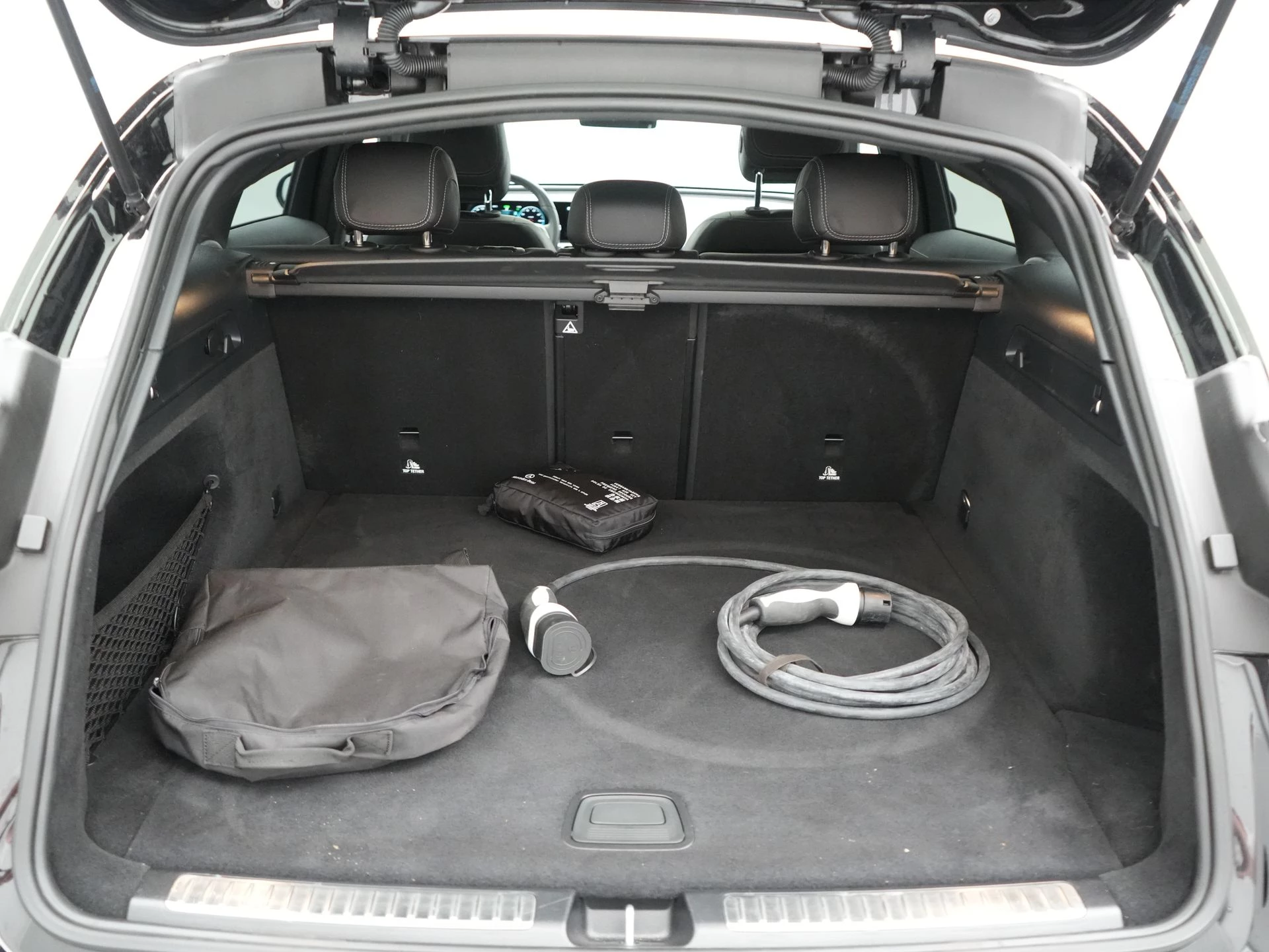 Hoofdafbeelding Mercedes-Benz EQC