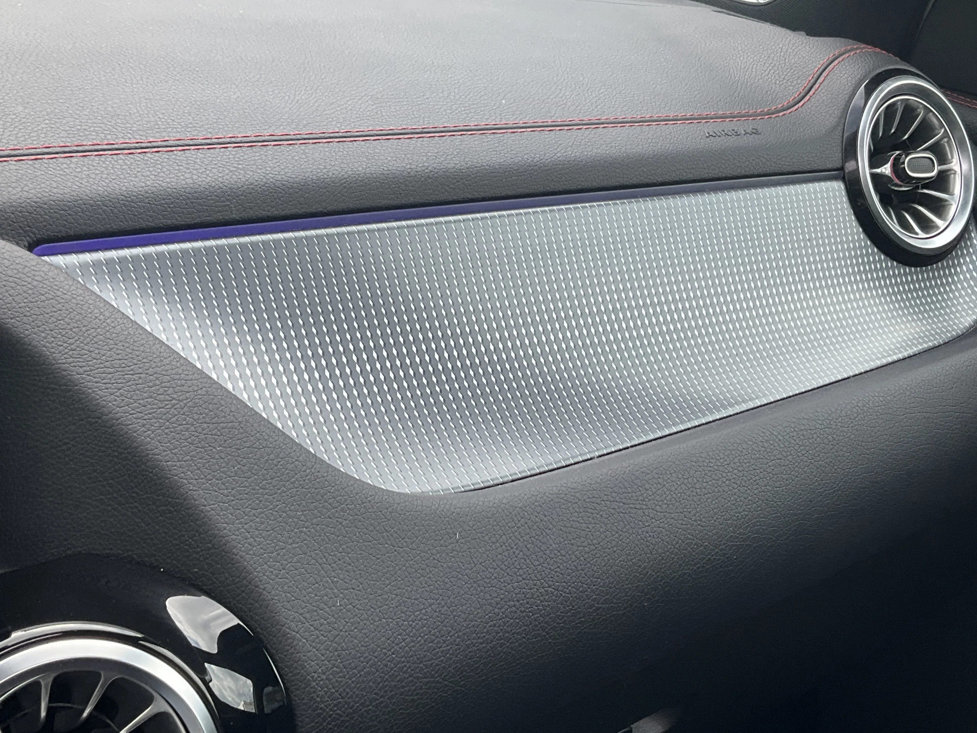 Hoofdafbeelding Mercedes-Benz EQA