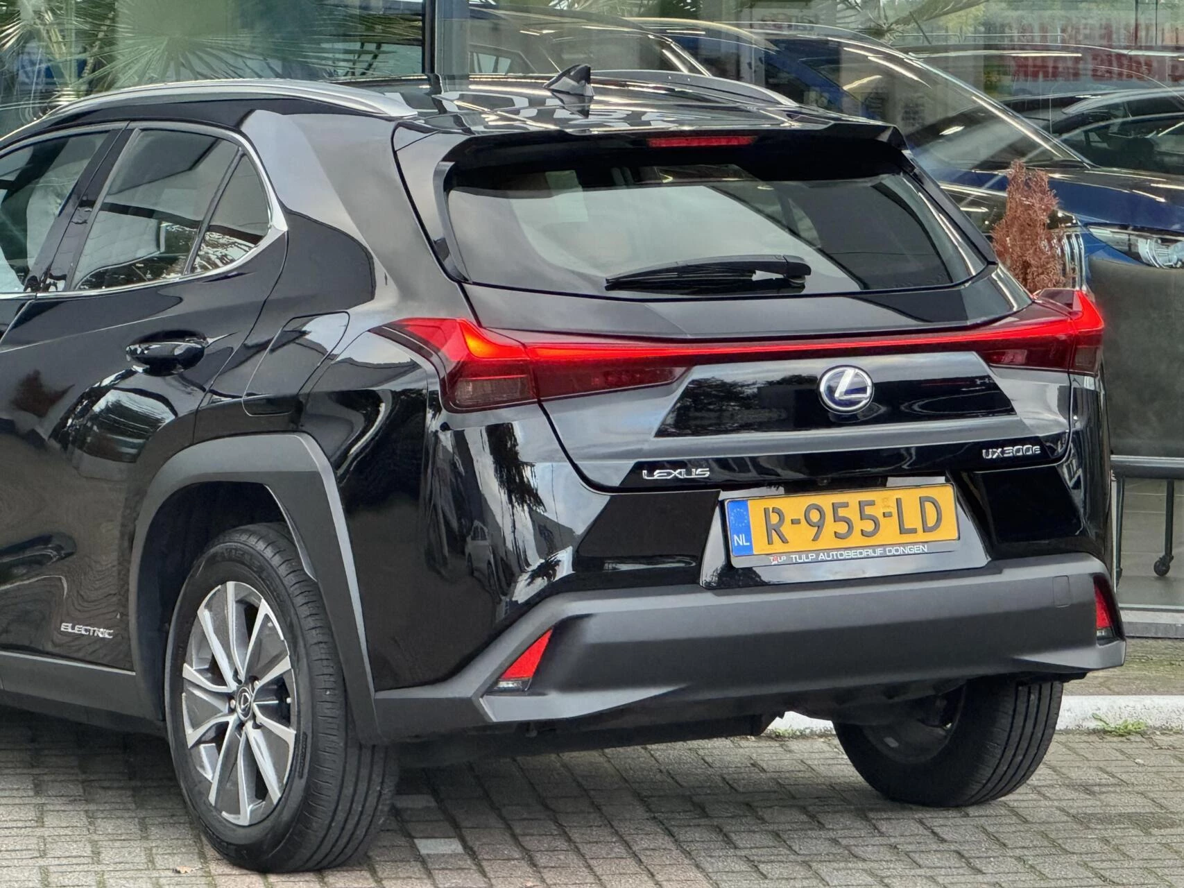 Hoofdafbeelding Lexus UX