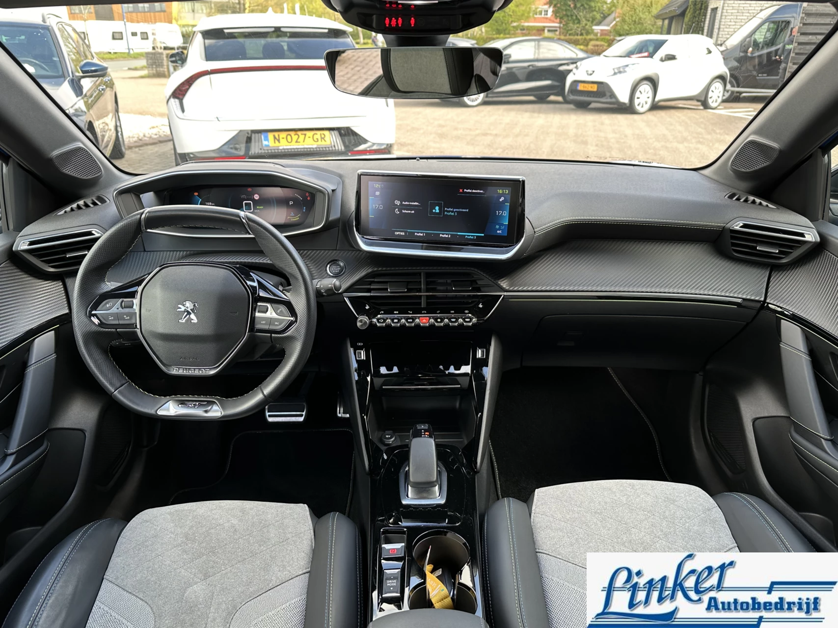 Hoofdafbeelding Peugeot e-208