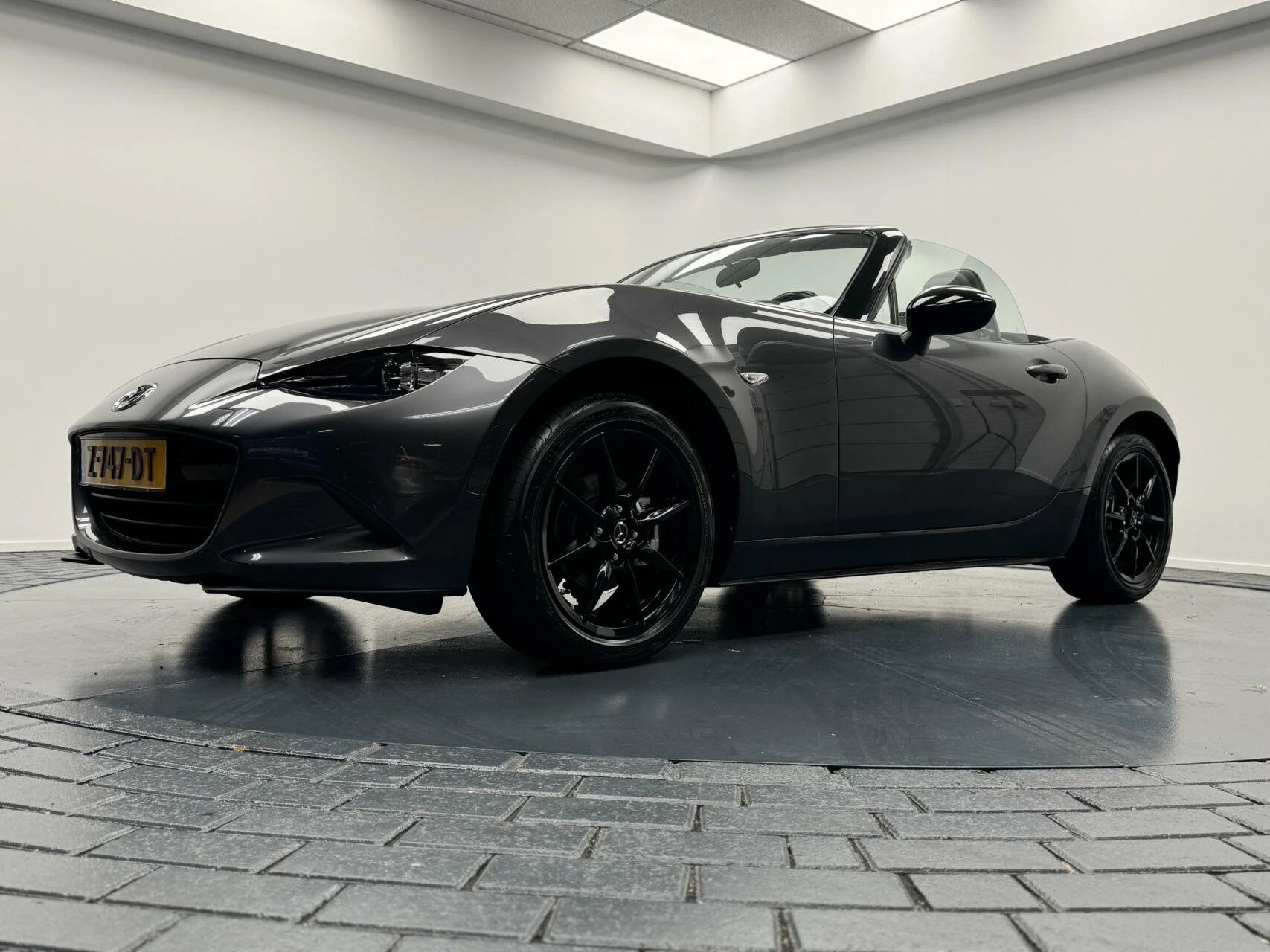 Hoofdafbeelding Mazda MX-5