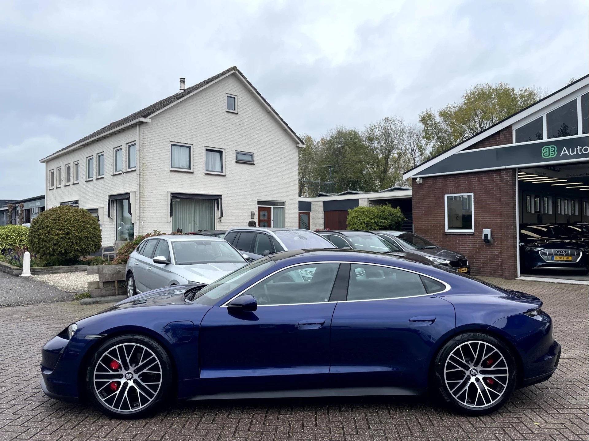 Hoofdafbeelding Porsche Taycan