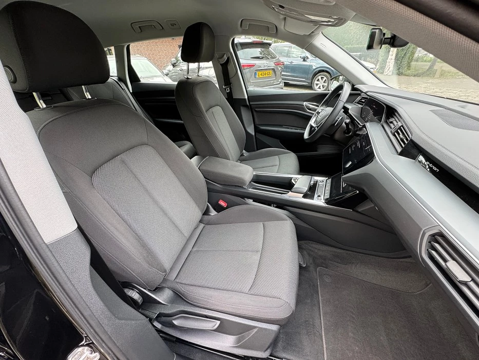 Hoofdafbeelding Audi e-tron