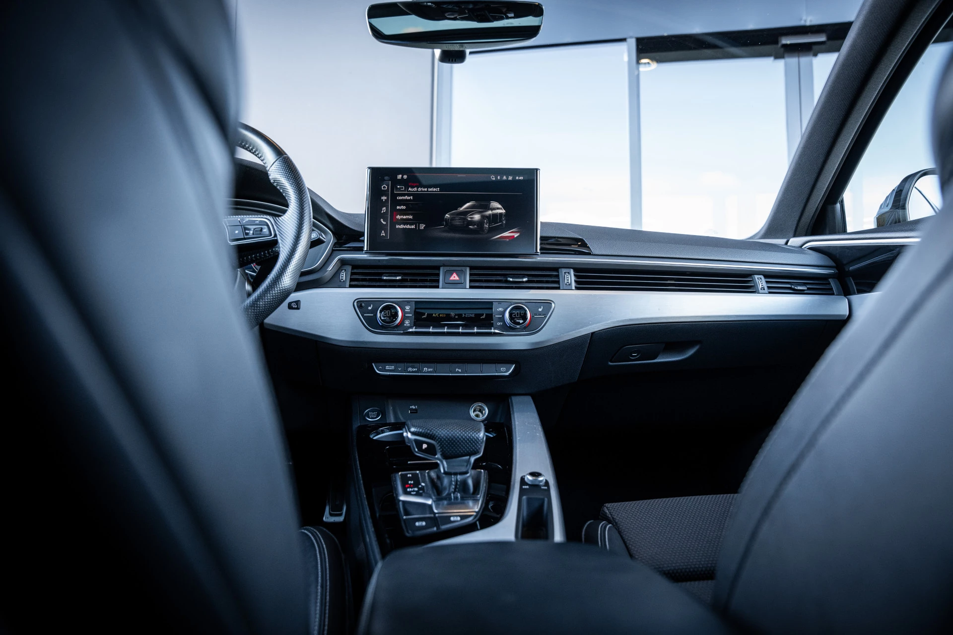 Hoofdafbeelding Audi A4