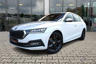 Hoofdafbeelding Škoda Octavia Škoda Octavia Combi 1.4 TSI iV PHEV Business Edition Plus | ACC | Camera | Memory |